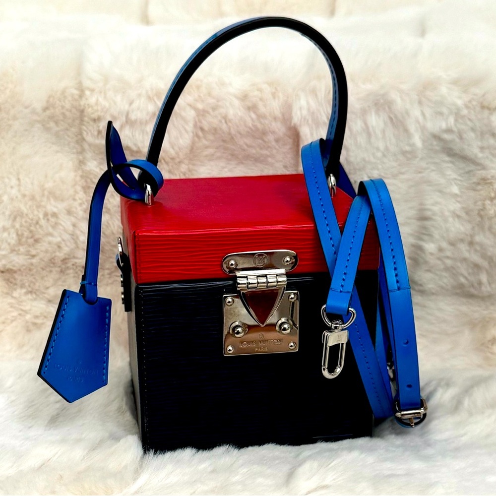 Louis Vuitton Bleecker Box NM Epi Bag